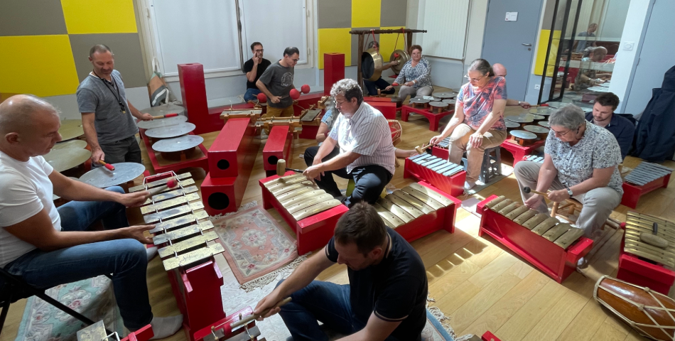 Introduction au Gamelan pour les professeurs de musique Introduction au Gamelan pour les professeurs de musique